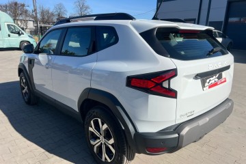 Dacia Duster hybryda, nawigacja, klimatyzacja, wirtualny kokpit