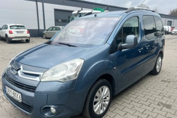 5 Osób, Klimatyzacja Elektryczne szyby Radio